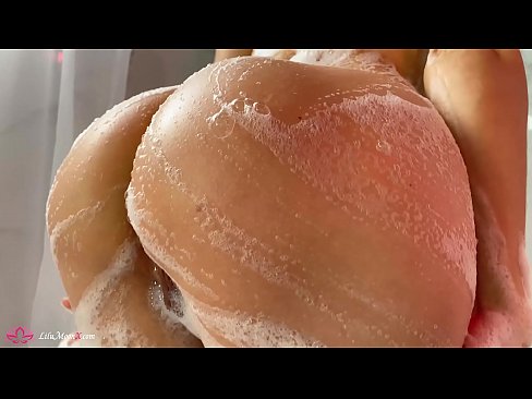 ❤️ Brunette Masturbates Pussy tare da Vibrator zuwa Tsananin inzali a cikin Shawa ❤️ Batsa na Gida ❤